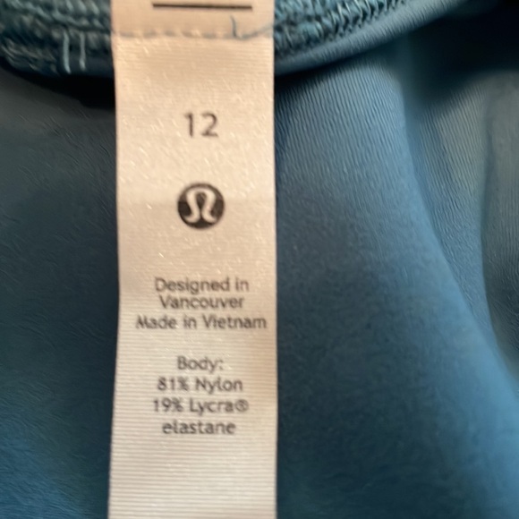 Lululemon Athletica size 12 yoga pants in dramatic blue. Worn a couple of times - Picture 8 of 9